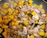豚肉とかぼちゃの甘辛炒め作り方3写真