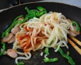 こんなのあり？！お好み焼きうどんナポリ風作り方3写真