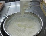 黄桃ロールケーキ作り方10写真