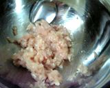 レンジで鶏ひき肉長ネギ油揚げ梅肉和え作り方1写真