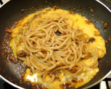 残ったカレーで焼きうどん～とろとろ卵和え作り方5写真