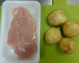 新じゃがで☆鶏じゃがハーブ焼き作り方1写真