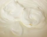 ホワイトチョコと苺のふんわり二色ムース作り方1写真