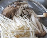 ヘルシー♪キノコ＆ねぎたっぷりラーメン作り方1写真