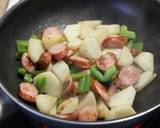 ソーセージとじゃが芋のBBQ炒め作り方5写真