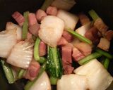 簡単 ベーコンと白菜と小松菜のスープ作り方3写真