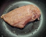 簡単★漬け鶏肉の酒蒸し焼き作り方3写真