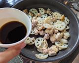 ご飯がすすむ♡蓮根と鶏もも肉の甘辛炒め作り方6写真