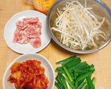 ご飯がすすむ♪豚もやしキムチのふんわり卵作り方1写真