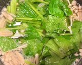 えのきとサラダ小松菜の味噌汁作り方4写真