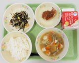 【学校給食】ひじきとチーズのサラダ作り方6写真