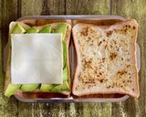 生ハムアボカドモッツァレラのホットサンド作り方2写真