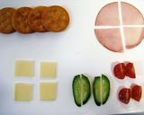 リッツで簡単おもてなし☆カナッペ作り方1写真