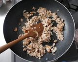 不器用餃子の具入り炒飯作り方1写真