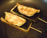 宇都宮餃子!チーズぱん棒☆作り方3写真