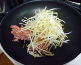 簡単　豚挽きもやしのスイートチリ作り方2写真