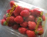 小粒いちごの保存＊プリザーブとシロップ作り方1写真