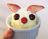 いちごでウサギアイス♥おまけでチワワも！作り方3写真
