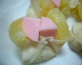 ＊おさかなソーセージとパインの二色餃子＊作り方3写真