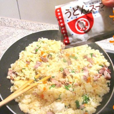 うどんスープで旨っ！パラパラ炒飯☆ by ぽぽたんこぶ 【クックパッド