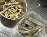 スキレットde簡単マテ貝ガリバタ醤油炒め作り方4写真