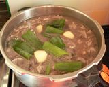 圧力鍋で牛すじ肉と根菜の甘辛しょうゆ煮作り方1写真