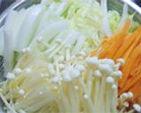 本格派。な、白菜とえのきの餃子スープ作り方1写真