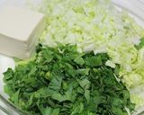 トロトロ～！　白菜と春菊の食べるスープ作り方1写真