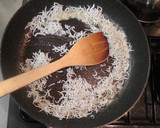 しらすとわかめと卵のバター炒め作り方2写真