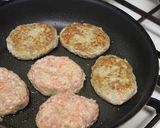 まるでカレー！　カレーつくねバーグ☆作り方3写真