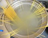 鶏肉と水菜の和風パスタ作り方1写真