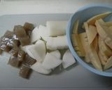 ピリ辛！でも甘辛たけのこと豚肉の炒め煮✿作り方1写真