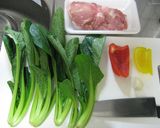 小松菜とパプリカのチキンソテー作り方1写真