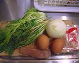 だしいらず甘~い 玉ねぎと水菜の卵とじ作り方1写真