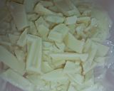 ドライフルーツ入りホワイトチョコフレーク作り方1写真