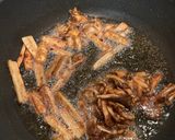 ごぼうと舞茸の甘辛…揚げ…なの？作り方8写真