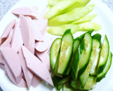 おさかなソーセージと野菜の梅チーマヨ和え作り方3写真
