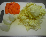 男の料理 野菜とソーセージの簡単スープ作り方1写真