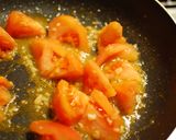 トマトひとつ＆フライパンひとつでパスタ！作り方2写真