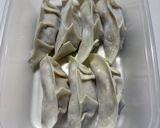 【簡単夕食】肉汁あふれる焼餃子作り方11写真