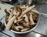 鶏もも肉と青紫蘇の鮑オイスター炒め作り方1写真