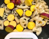 さつまいもと蓮根の炒め煮作り方2写真