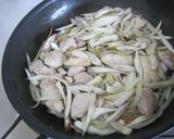 鶏肉とごぼうのミルクチーズ煮作り方6写真