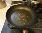 じゃがいもと鶏肉のローズマリー炒め作り方2写真