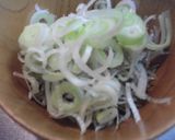 簡単！お湯を注ぐだけ！じゃこの味噌汁作り方3写真