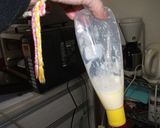残った調味料を、綺麗にだす方法。作り方1写真
