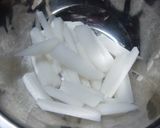 真っ白とピンクの中華風スープ作り方1写真