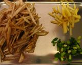 ごぼうと生姜とじゃこの塩バターきんぴら作り方1写真