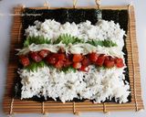 まぐろユッケとセロリのアレンジ恵方巻き作り方3写真