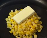 朝食昼食に。たまごコーンバター醤油チーズトースト作り方3写真